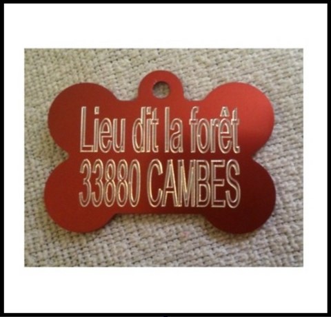 Médailles d'Animaux 2 lignes os rouge alu lieu dit...